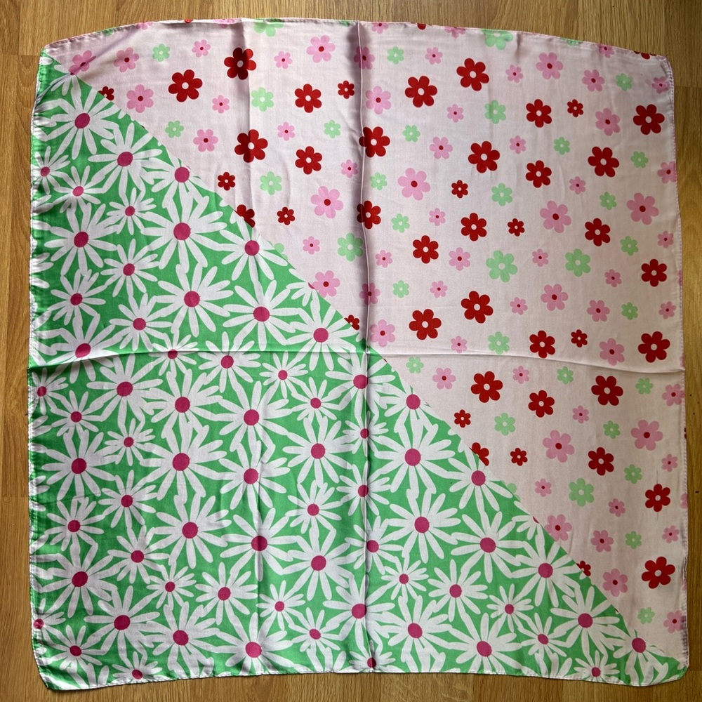 Retro daisy scarf!